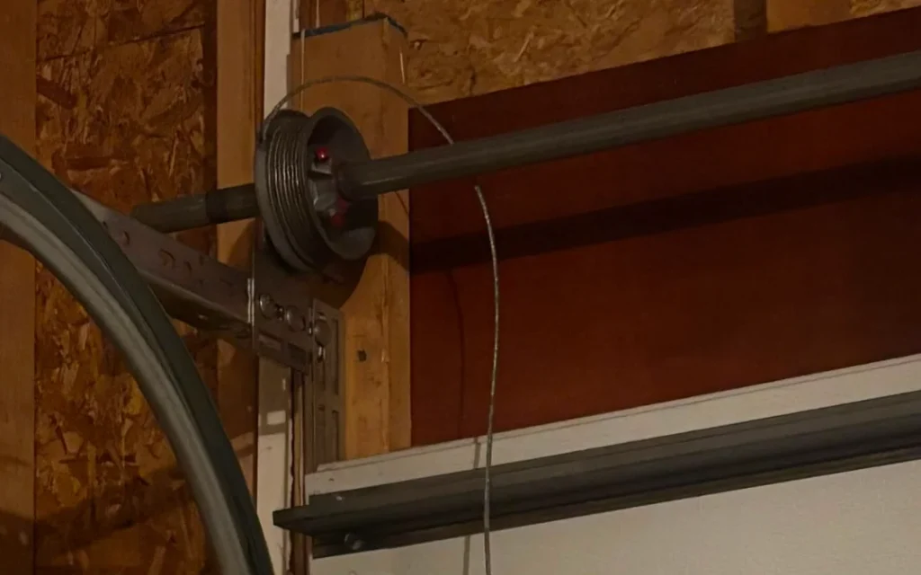 Garage door cable repair completed by Swift Garage Doors in Park Ridge, Illinois